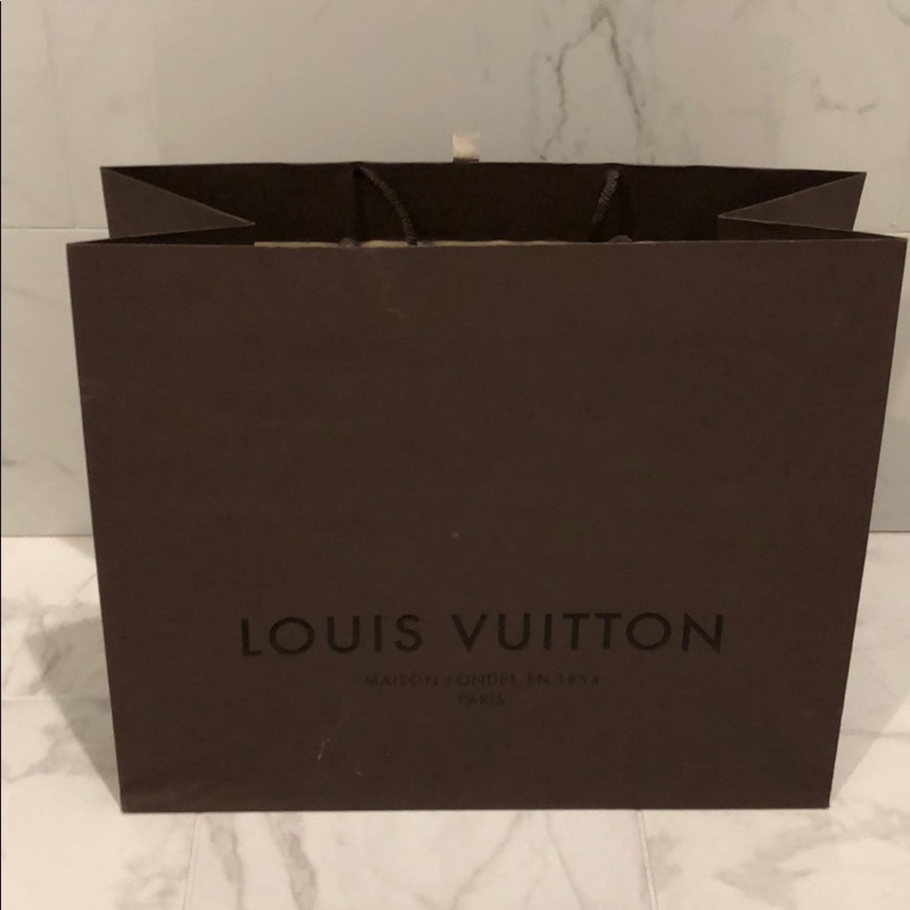 XL Louis Vuitton shopping bag